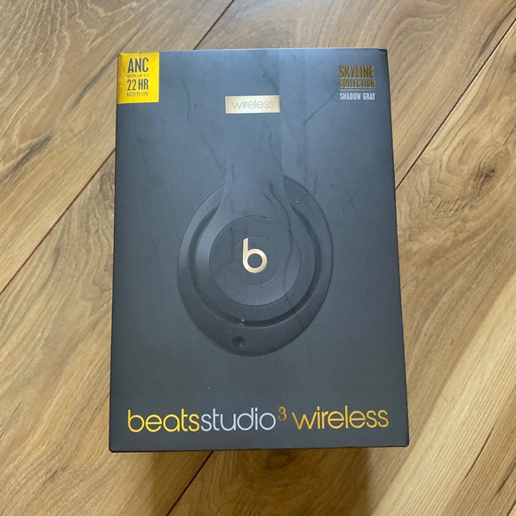 Beats Studio 3 Wireless Headphones - Picture 12 of 16